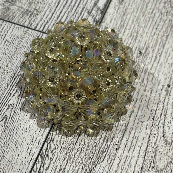 Vintage yellow glass sparkling beaded brooch - Picture 3 of 6